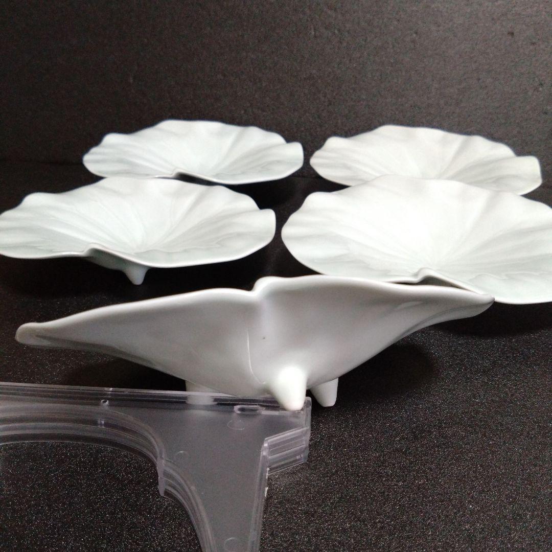 未使用 波佐見焼 光琳窯 葉型 青磁 3点脚銘々皿5枚　お祝い