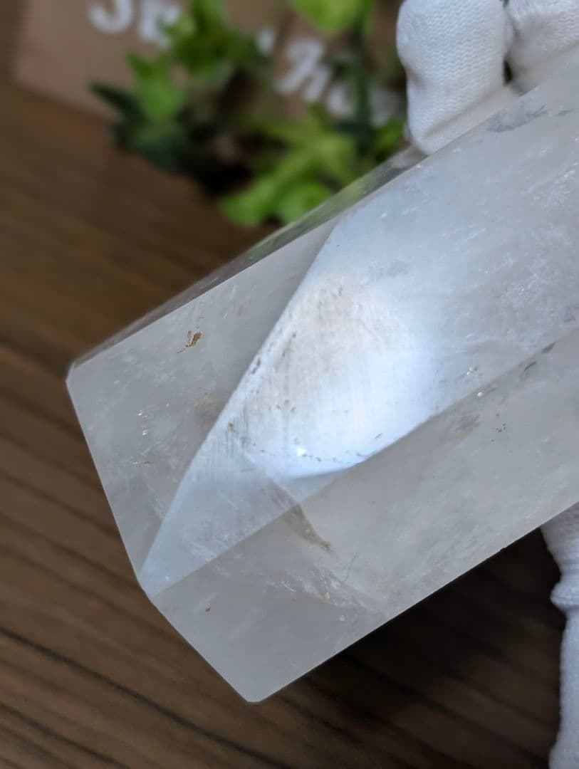 2412g 超巨大 虹あり　白水晶 六角柱マダガスカル産PS2