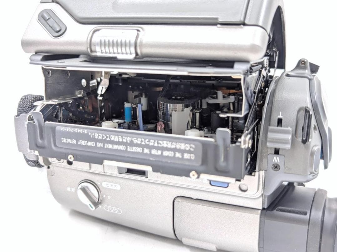 8mmテープのダビングに！ SONY ビデオカメラ CCD-TR2 01