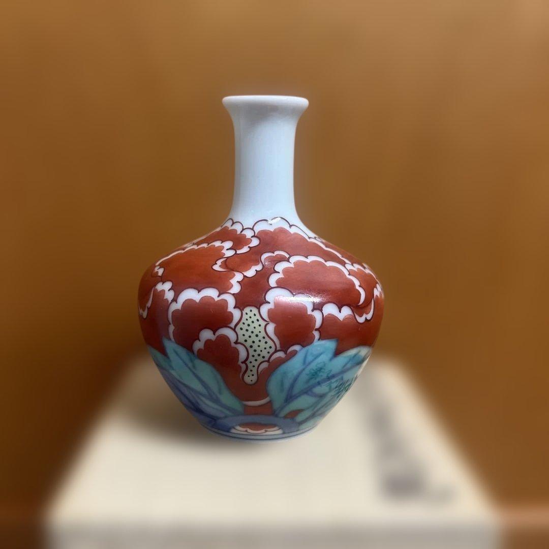 今右衛門　色鍋島　錦牡丹絵花瓶　未使用　団十郎襲名記念