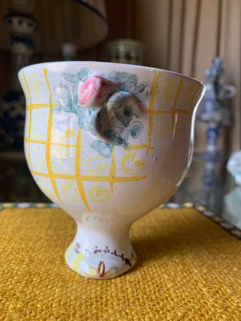 ビヨンヴィンブラッド　1953年スタジオ手書き一点物の作品カップ型女の子修復有り