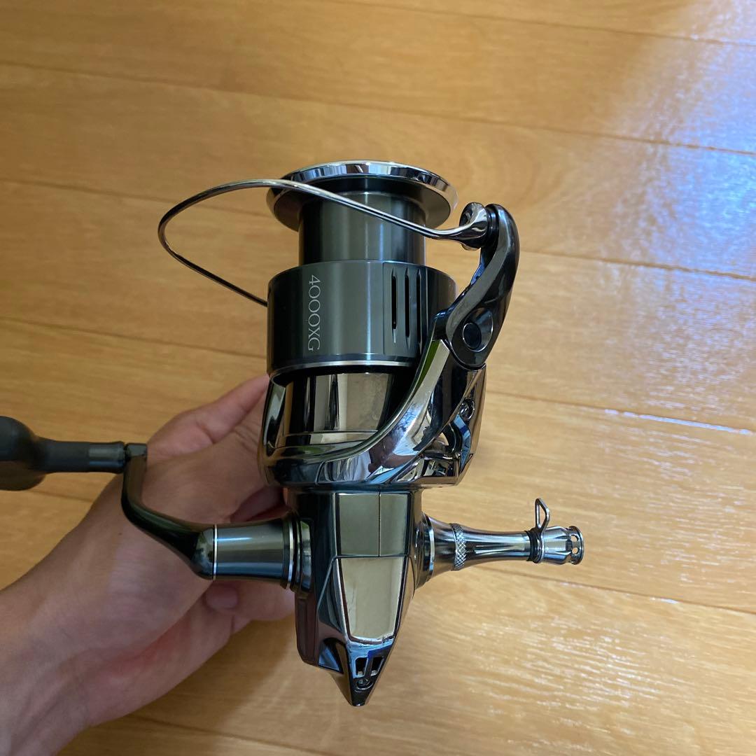 シマノ　22 ステラ　4000XG リールスタンド付き