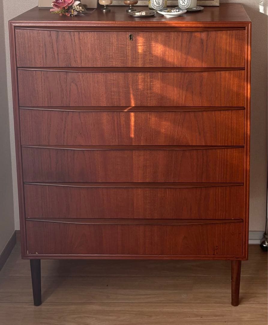 北欧ヴィンテージ　デンマーク　チーク　6段チェスト