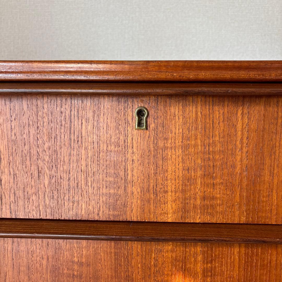 北欧ヴィンテージ　デンマーク　チーク　6段チェスト