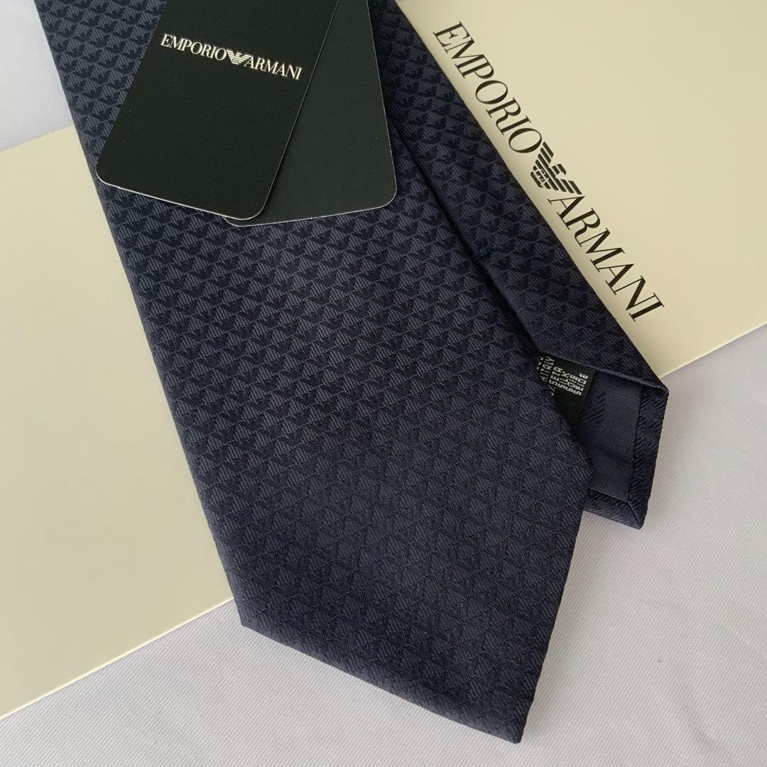 純正ケース無し　新品　エンポリオ アルマーニ　ネクタイ　9A　ネイビー