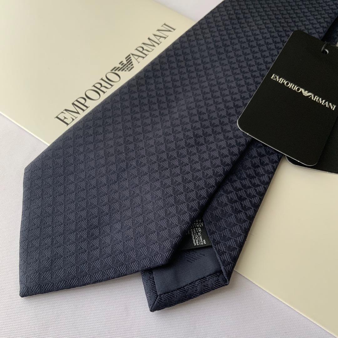純正ケース無し　新品　エンポリオ アルマーニ　ネクタイ　9A　ネイビー
