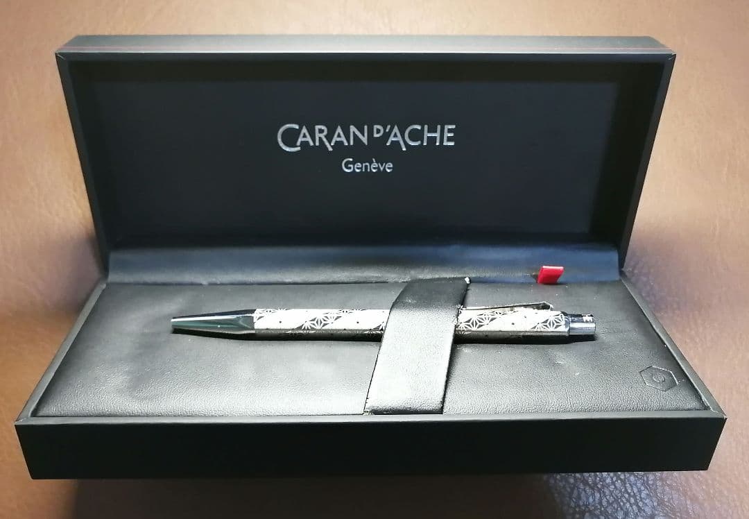 s*e様 CARAN d'ACHE カランダッシュ ボールペン エクリドール 麻