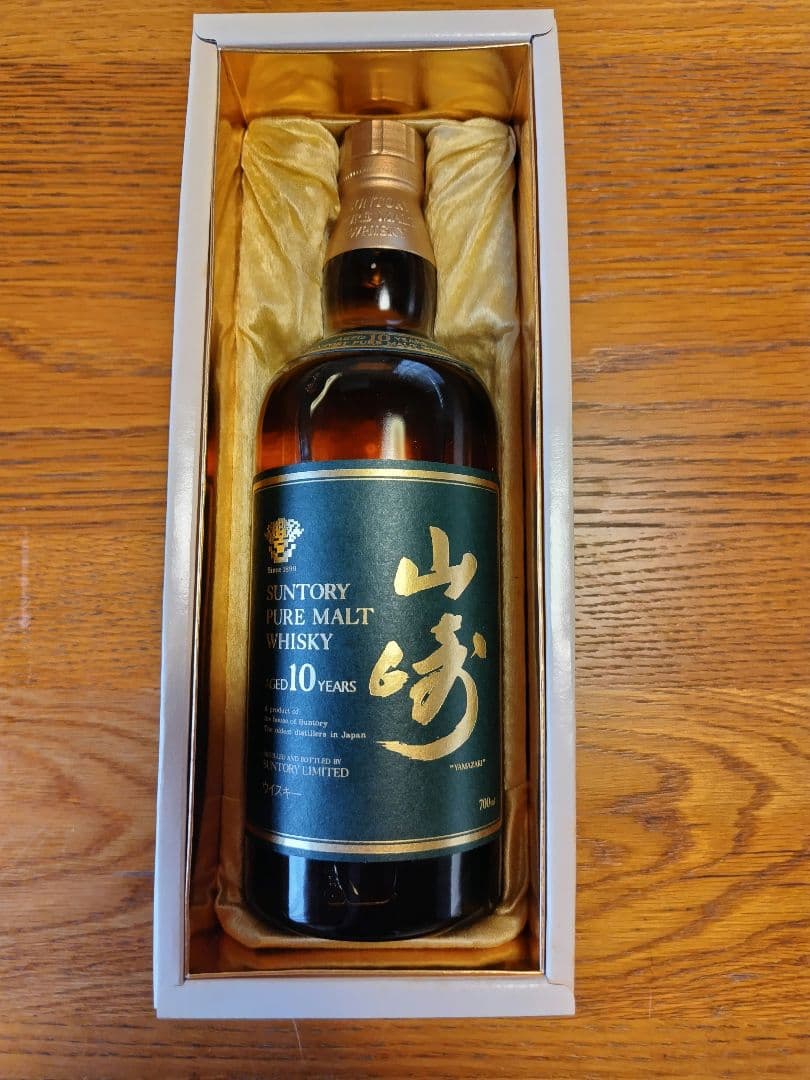サントリー 山崎10年 ピュアモルトウイスキー　新品未開封品 700ml