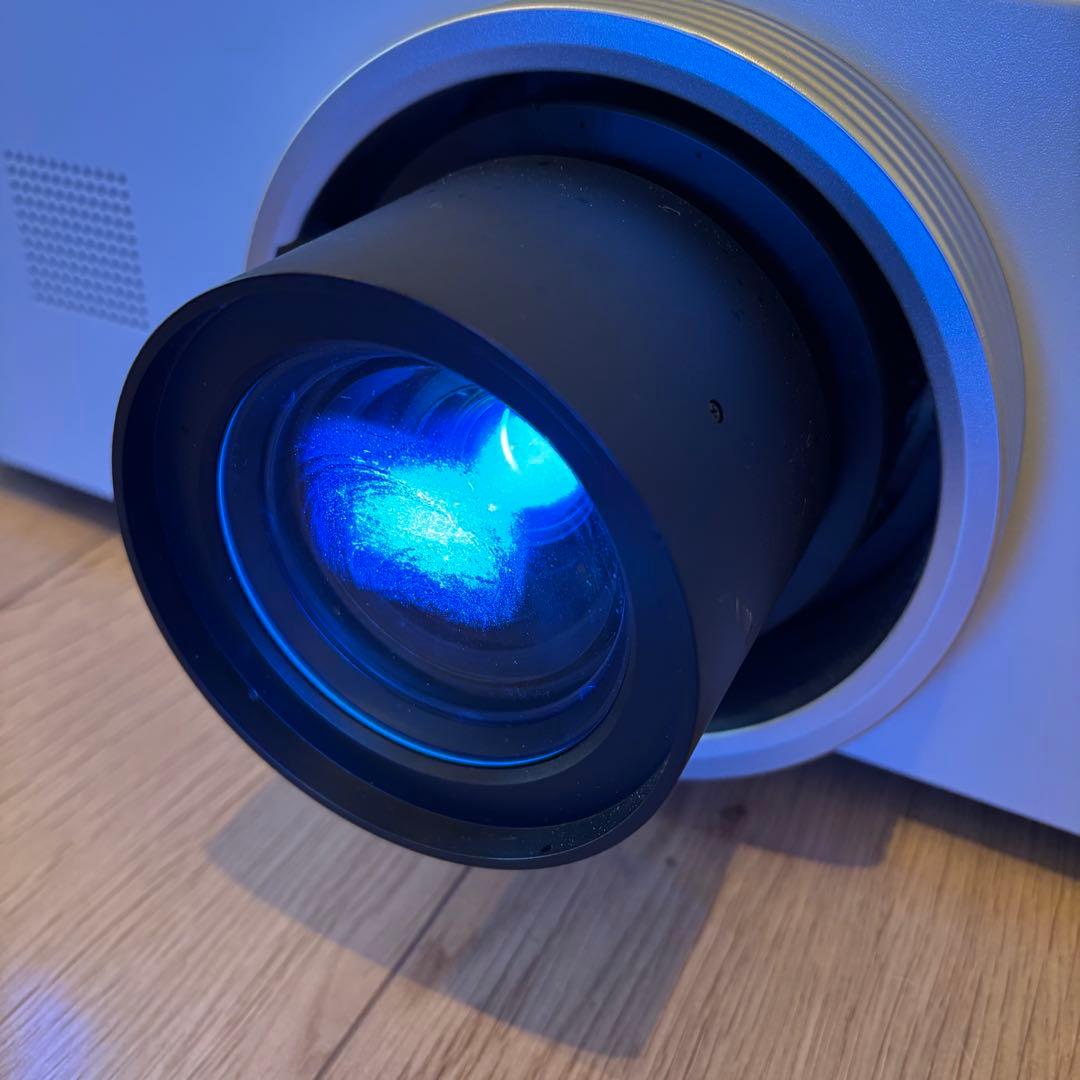 良品 Panasonic パナソニック EW630プロジェクター使用1800h