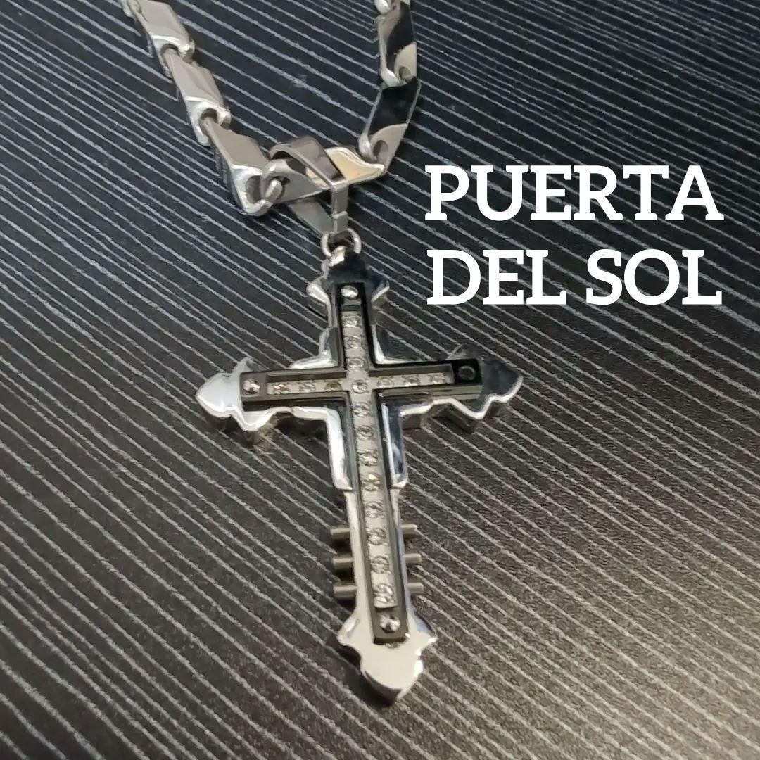プエルタ・デル・ソル ビジュー装飾 大型クロスモチーフネックレス
