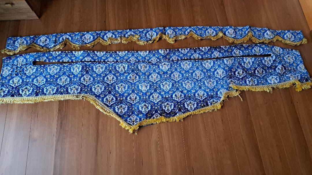 日野、グランドプロフィア後期用 ２セット 青色花柄 布