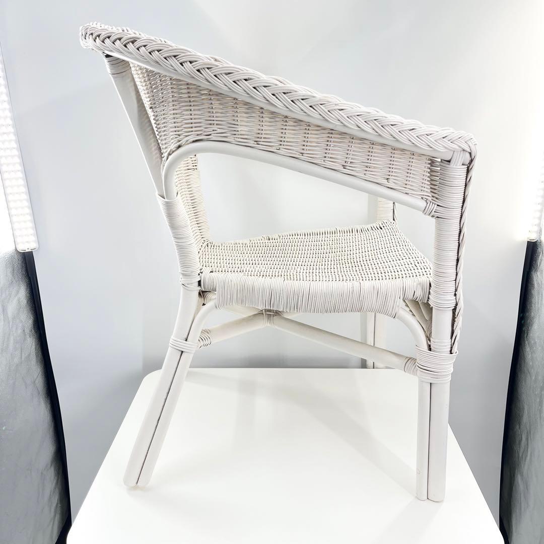 良品 NITORI ニトリ ラタンチェア アームチェア ホワイト 籐 廃盤品