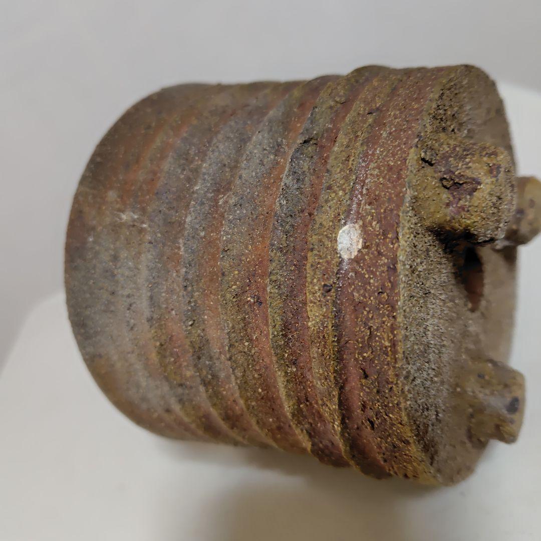 年代物、古い古鉢です。簡単に入手出来ません。実際に使用せず、鑑賞用