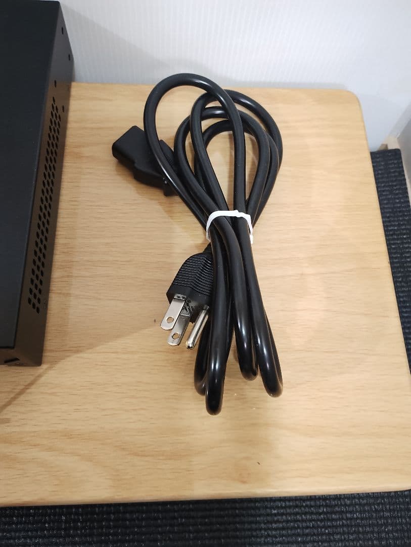 YAMAHA SWX2210-16Gスイッチングハブ　（2