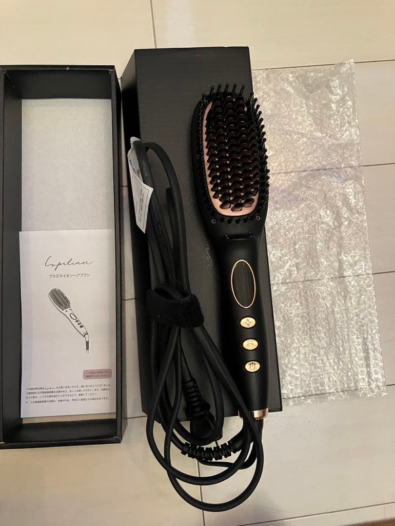美品　ルピリーナ　プラズマイオンヘアブラシ