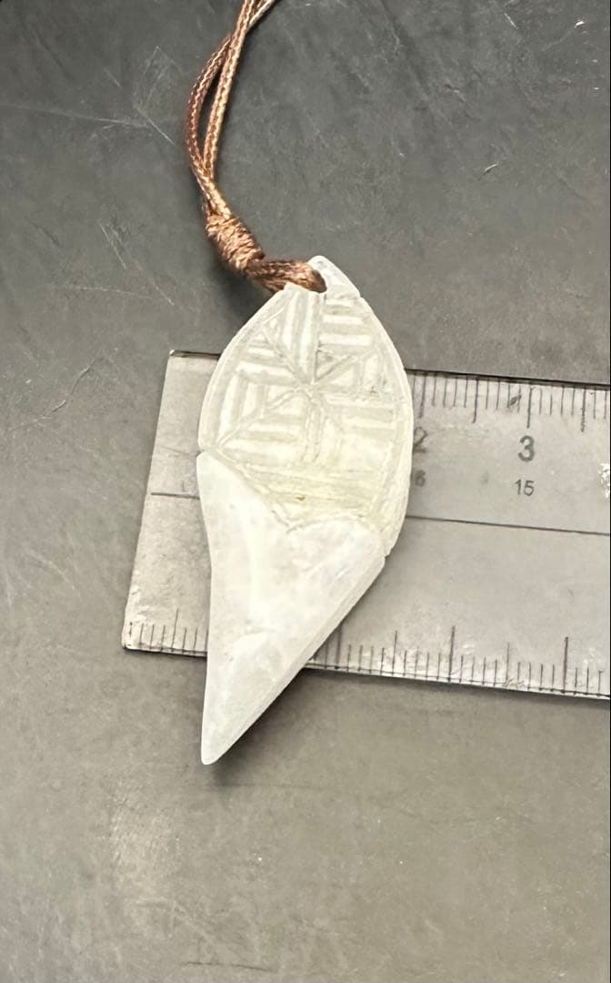 2026.1.20no.2神獣霊牙　糸魚川白翡翠