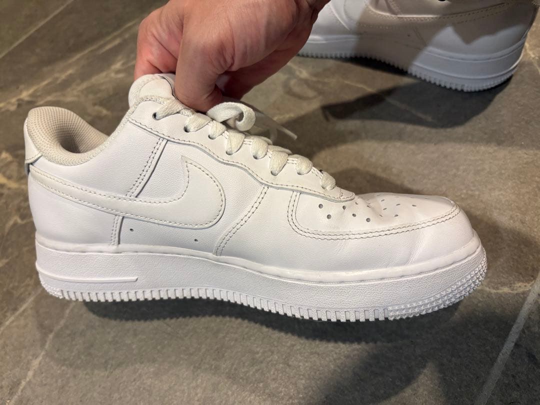 ナイキ エア フォース 1 '07 イージーオン