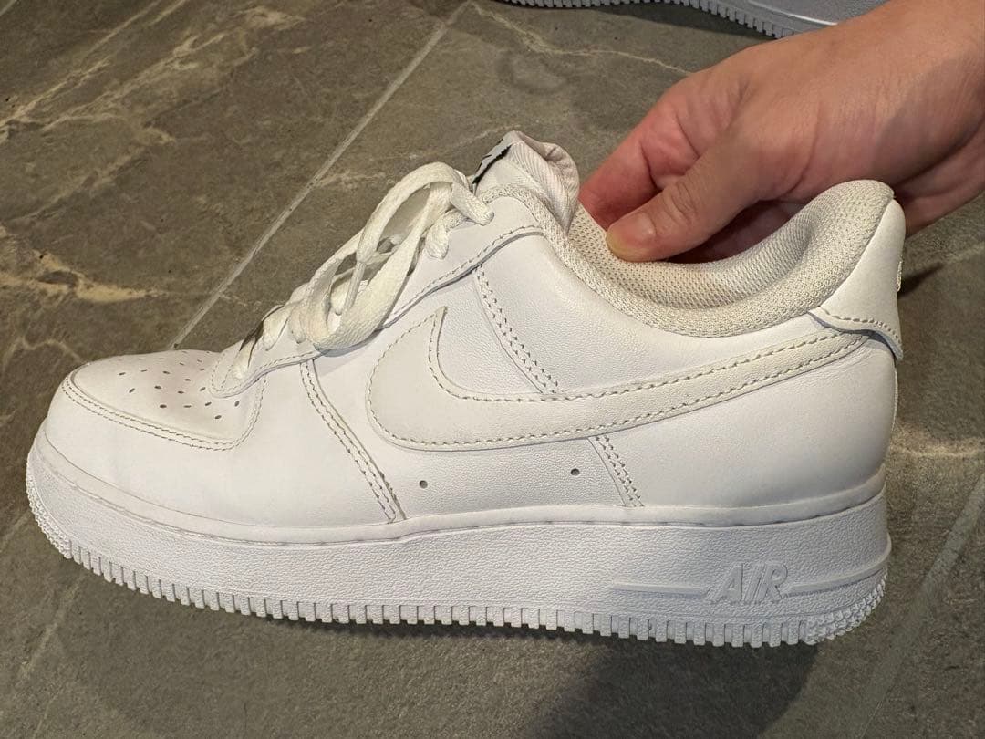 ナイキ エア フォース 1 '07 イージーオン