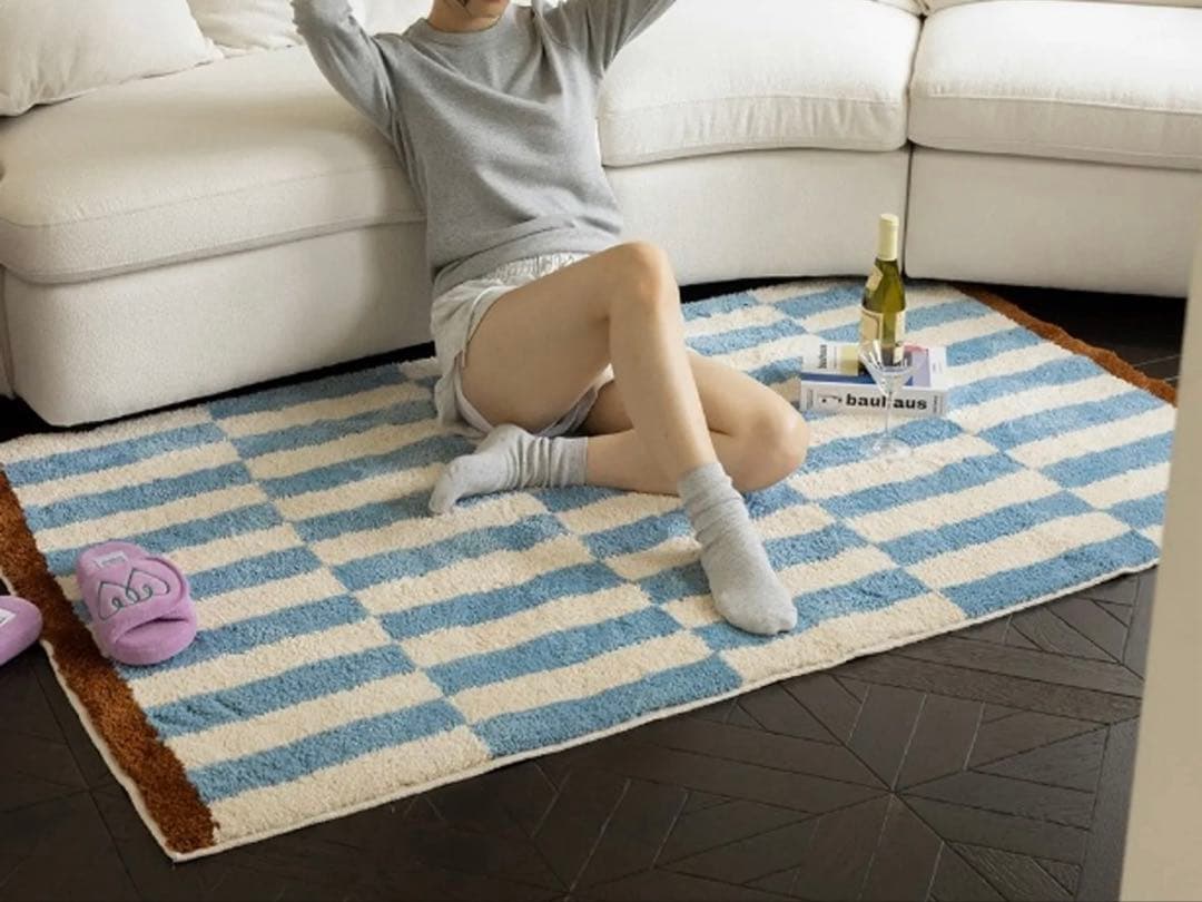 【美品】国内非売品！韓国インテリア　ラグ