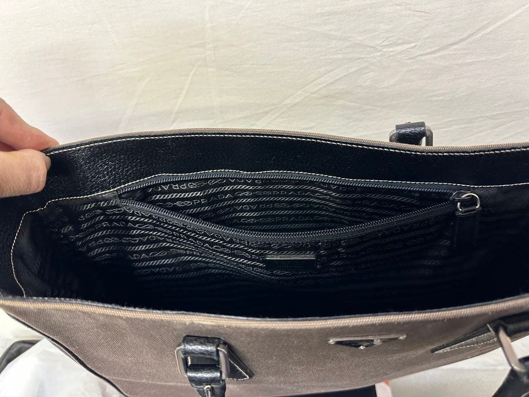 PRADA ブラウン トートバッグ