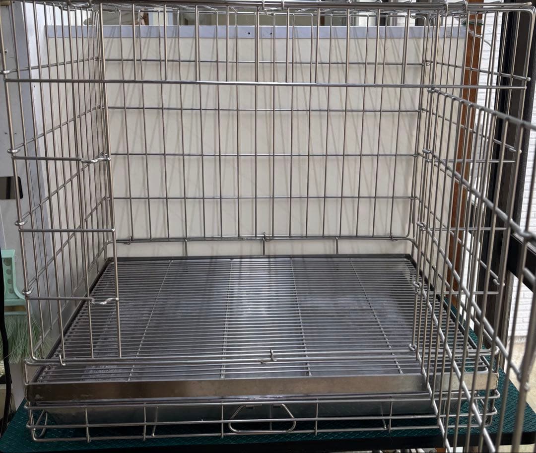 犬用ステンレスケージ　取り外しトレイ付き