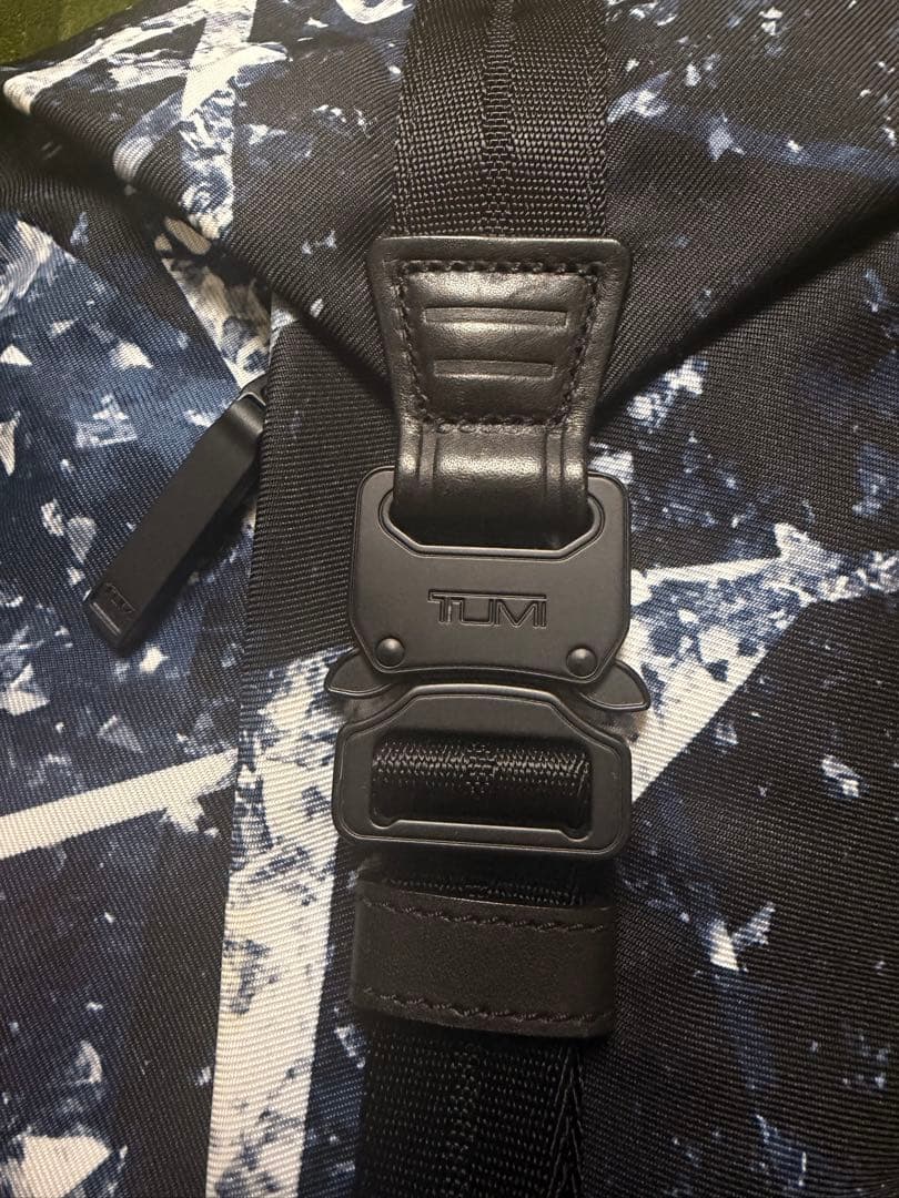 TUMI ボディバッグ BOZEMAN Tahoe ALPHA3 タホ