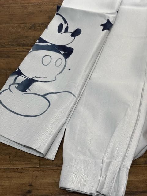 新品☆幅100×丈200cmミッキー＆ミニー♪遮光カーテン＆レース〇G456