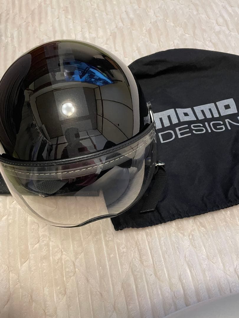 momo design ジェットヘルメット ブラック