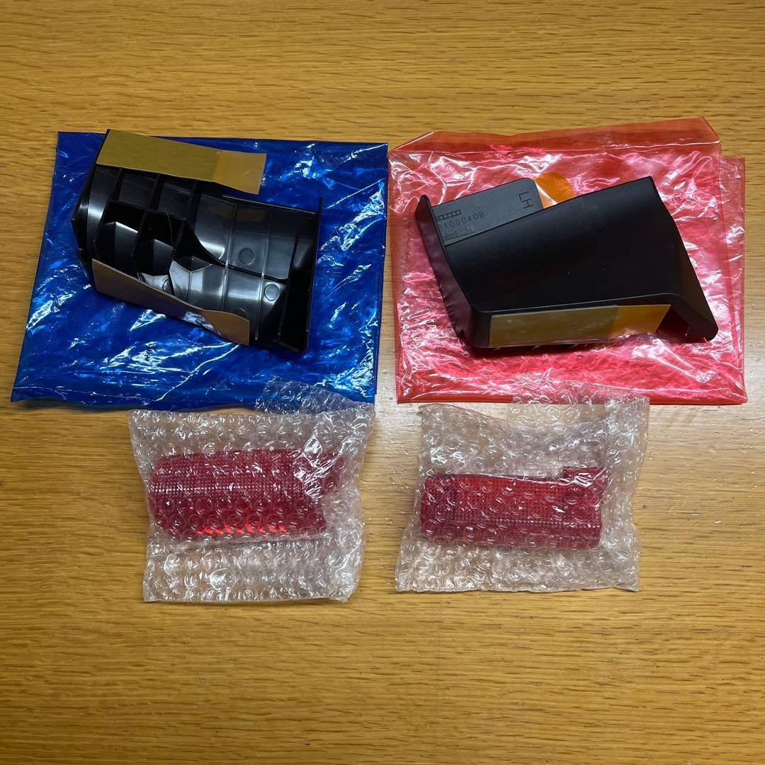 トヨタ純正　フロントドアイルミネーション　08527-58040(ブルー)