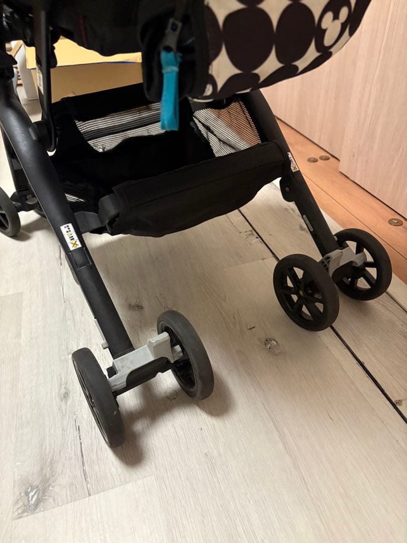 POCKIT ポキット B型ベビーカー ディズニー　軽量　折りたたみ式ベビーカー