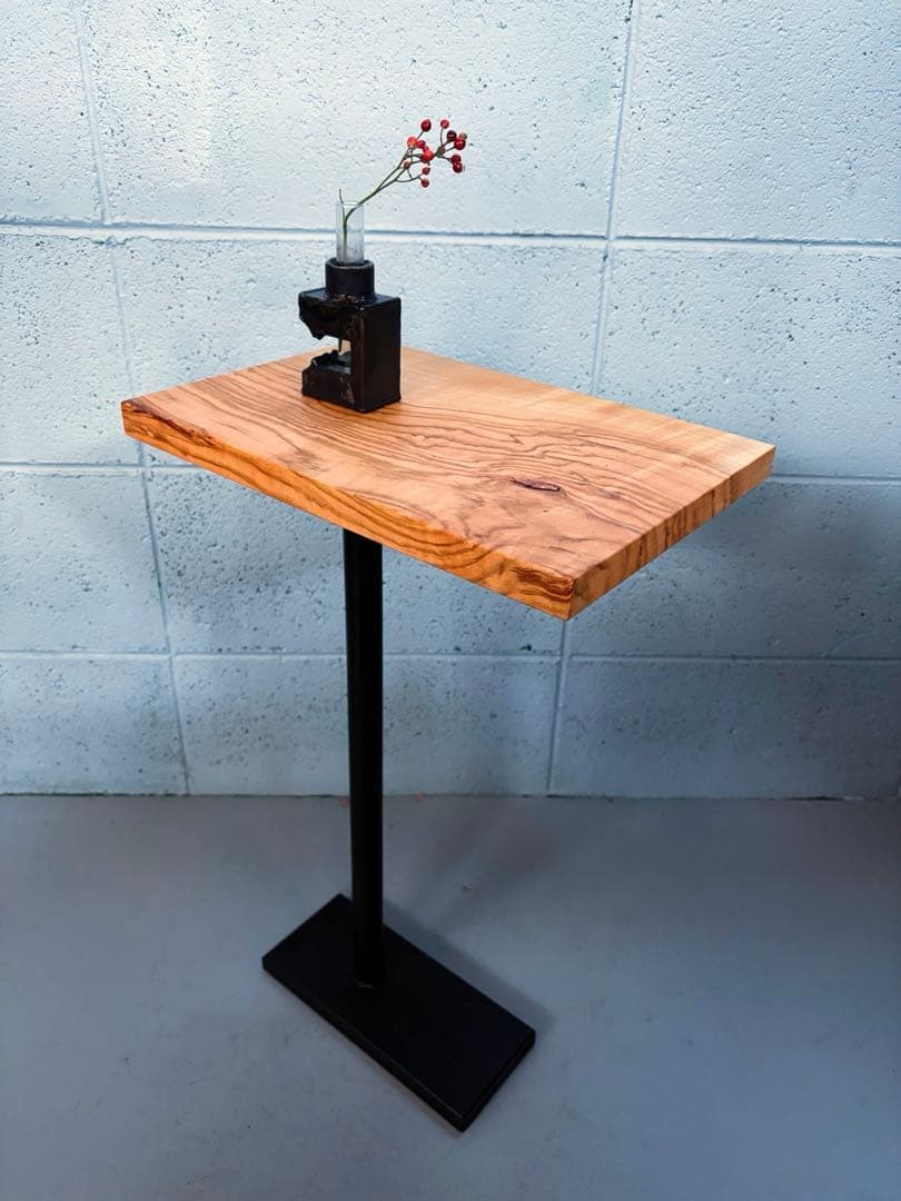 桜材サイドテーブル　コーヒーテーブル　ナイトテーブル　観葉植物置き台