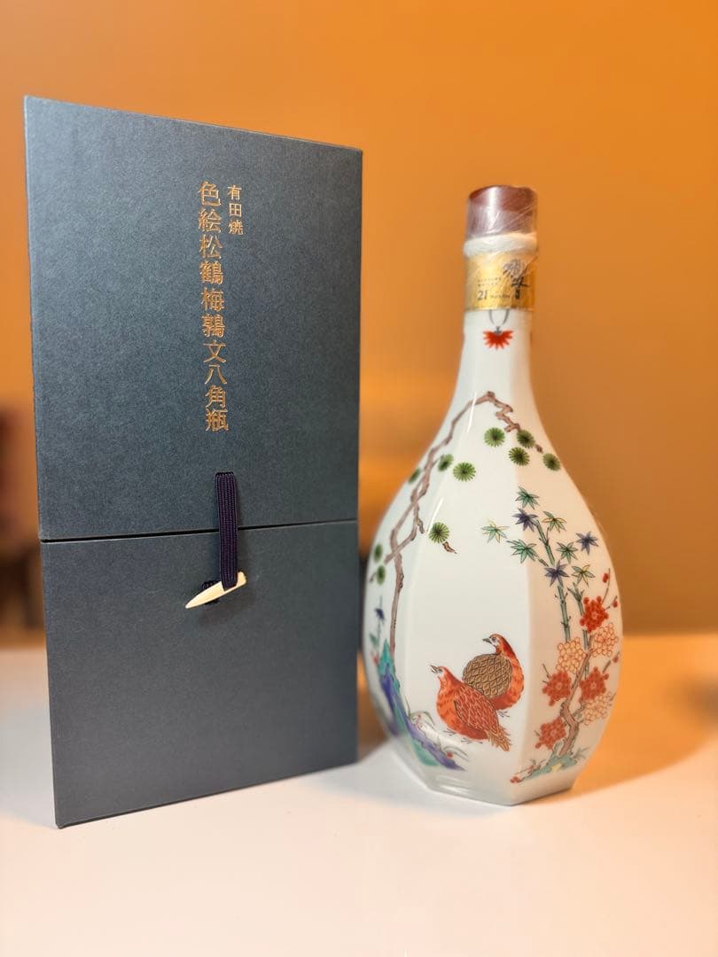 サントリー響21年 有田焼 色絵松鶴梅鶉文八角瓶 ２００１