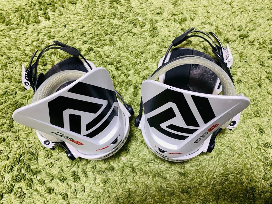 ATLAS PRO スノーボードビンディング　Mサイズ