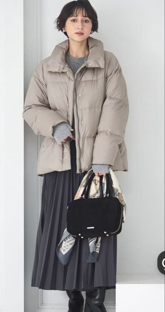 【Oggi掲載】シレータフタ ハイネック ショート ダウンコート23区新品難あり