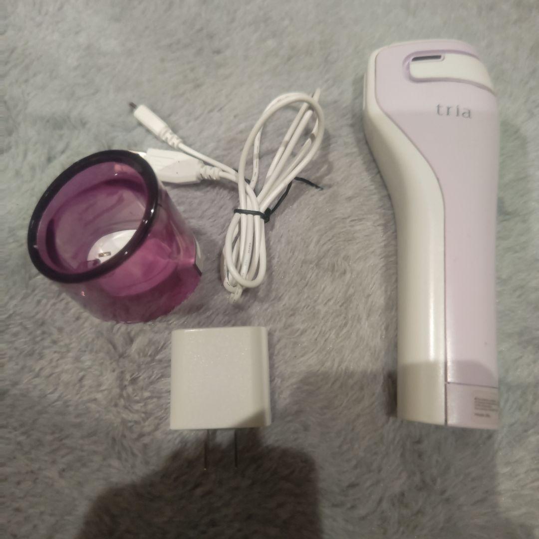 トリア 美顔器 充電器・ケーブル