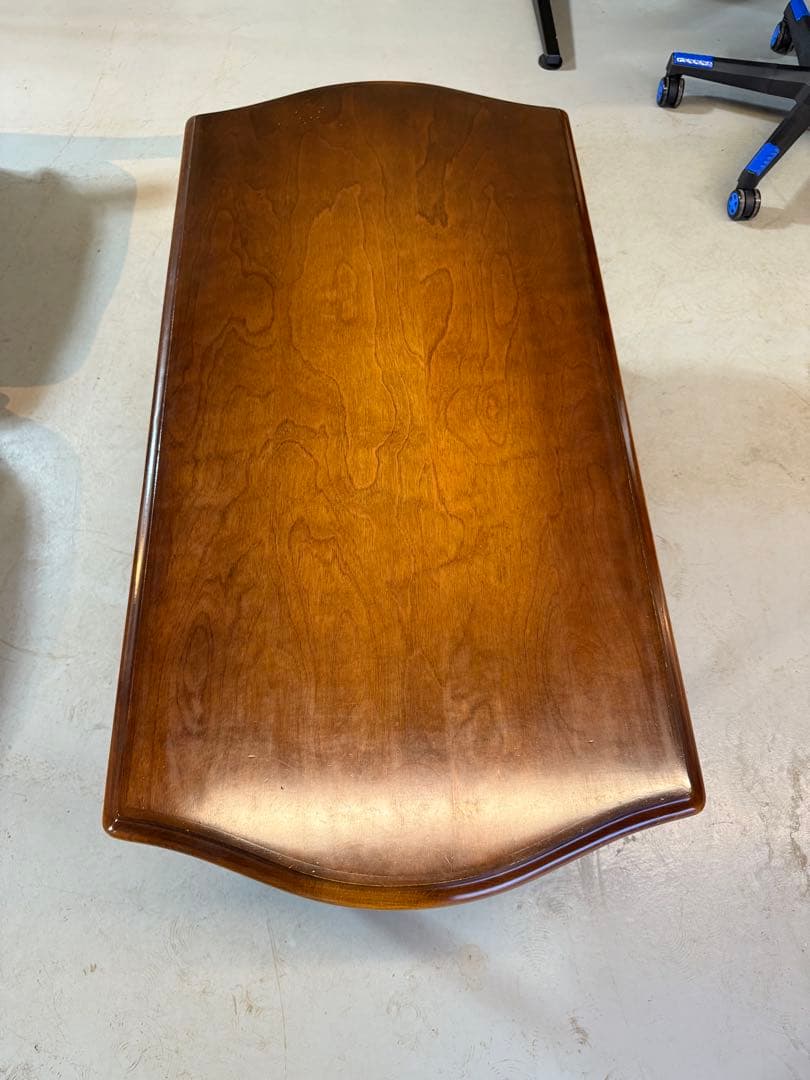 飛騨産業　テーブル（キツツキマーク）