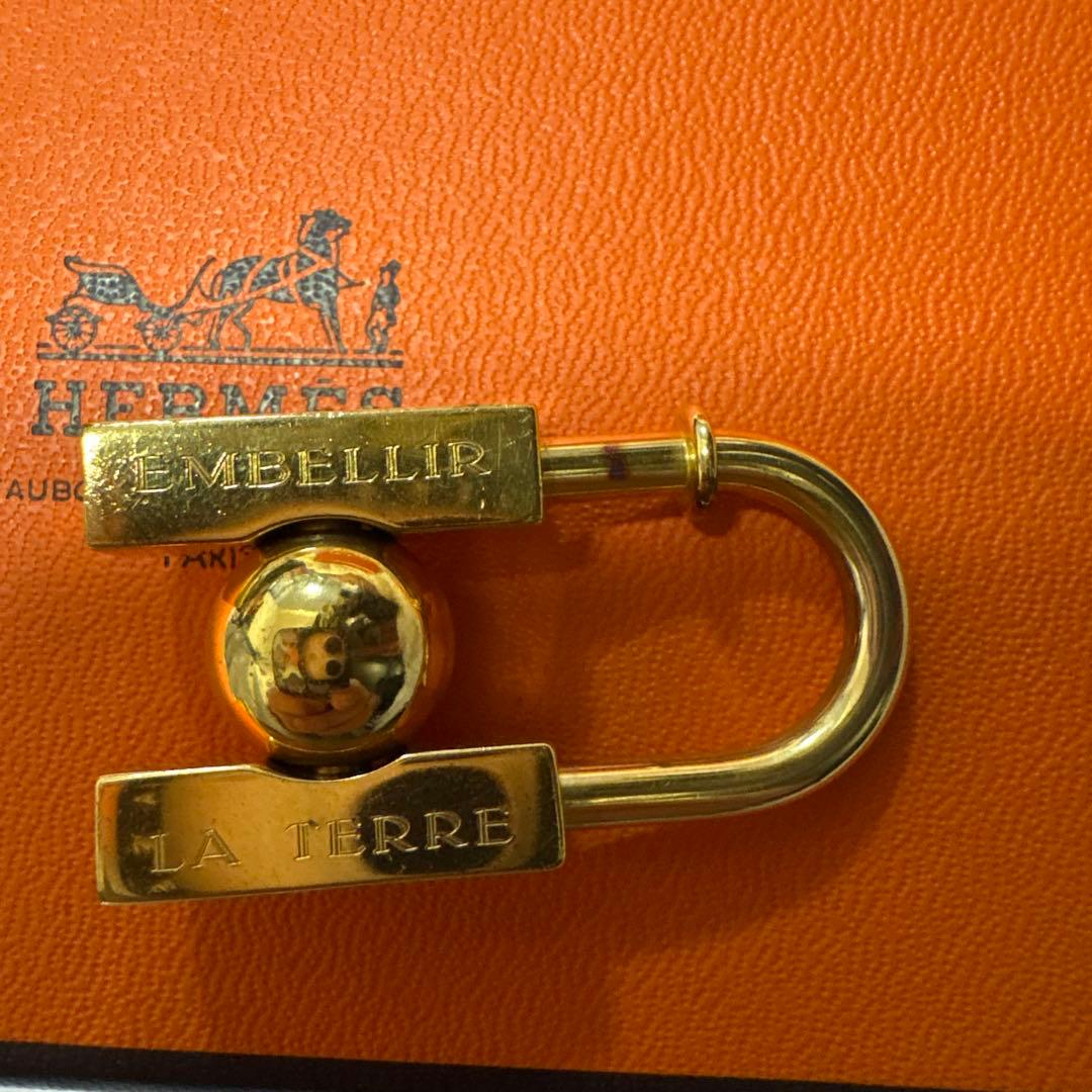HERMES ゴールドメタルロック 2001年製 カデナ