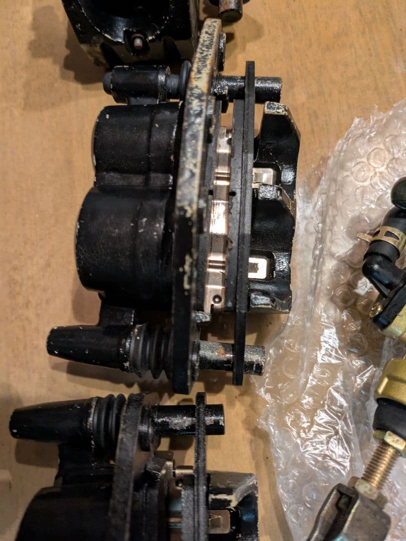 ゼファー400ブレーキキャリパー前後　リアマスターシリンダーセット