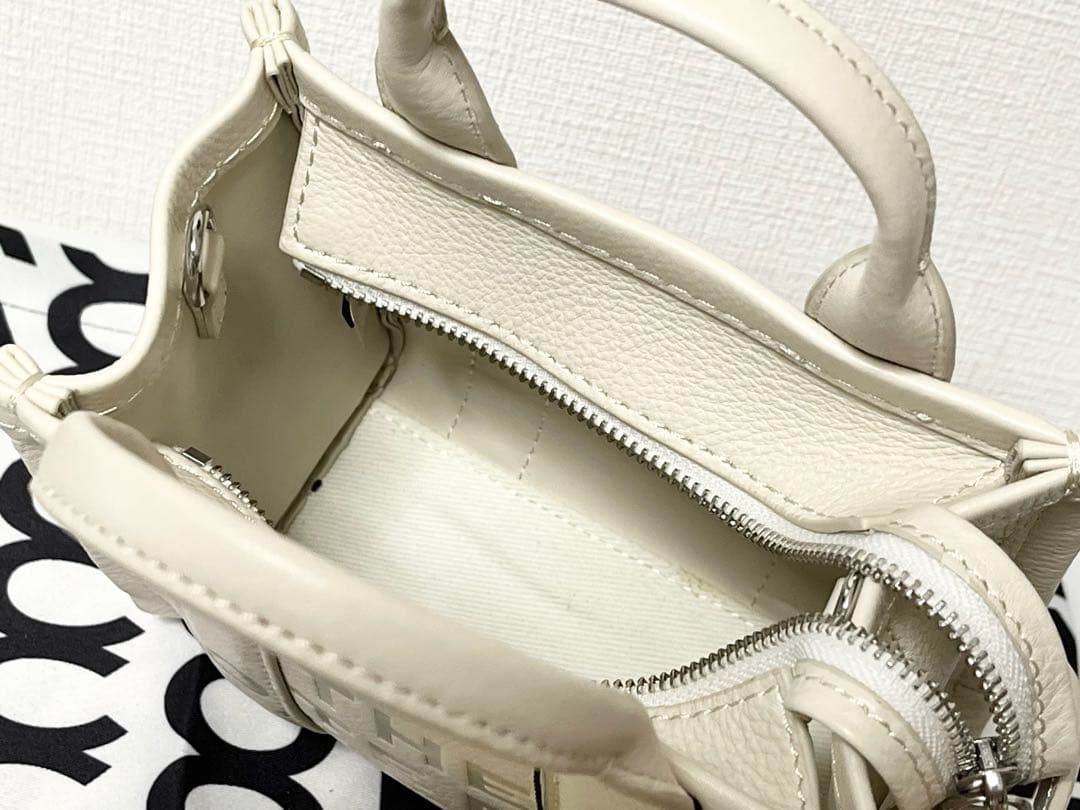 新品★マークジェイコブス ザ レザー クロスボディ ミニ トートバッグ ホワイト