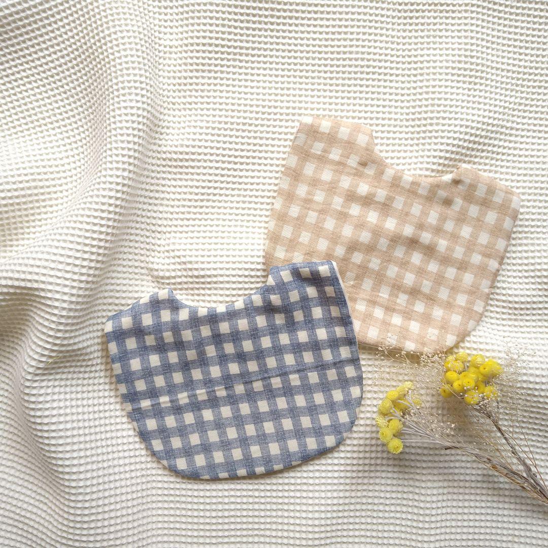 ❁オーダー承ります❁　ハーフリース刺繍　スタイ