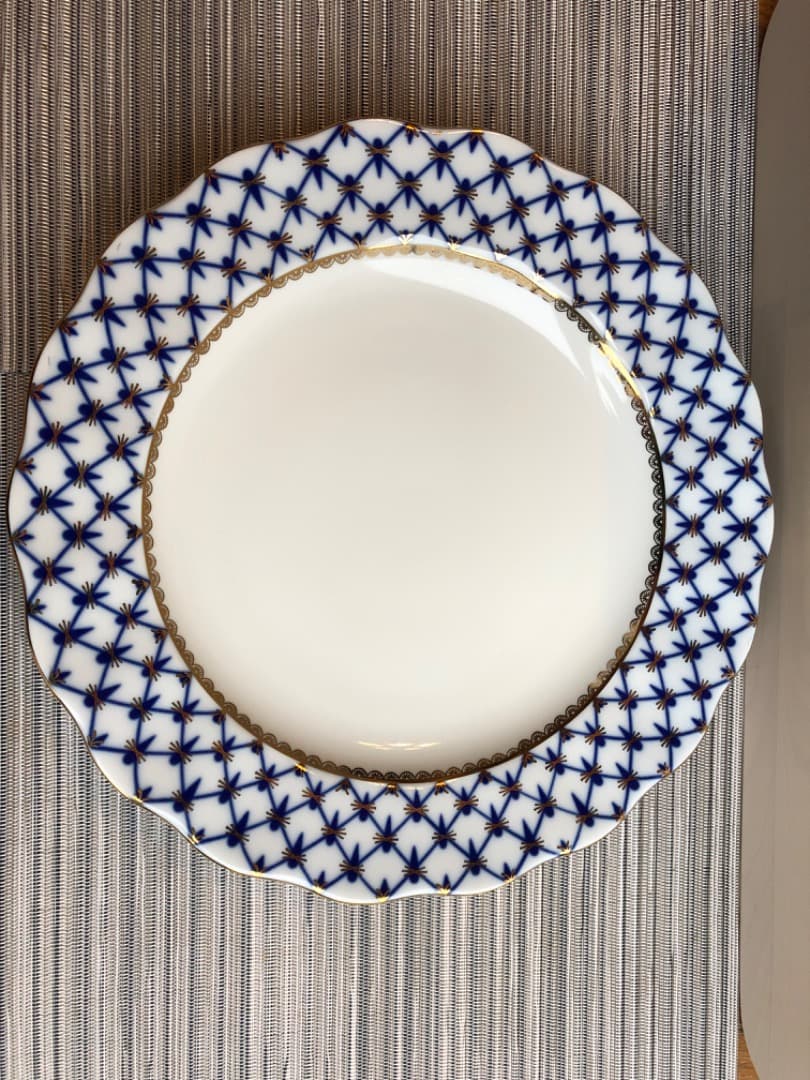 ロモノーソフ　青い幾何学模様の波形皿 2枚セット