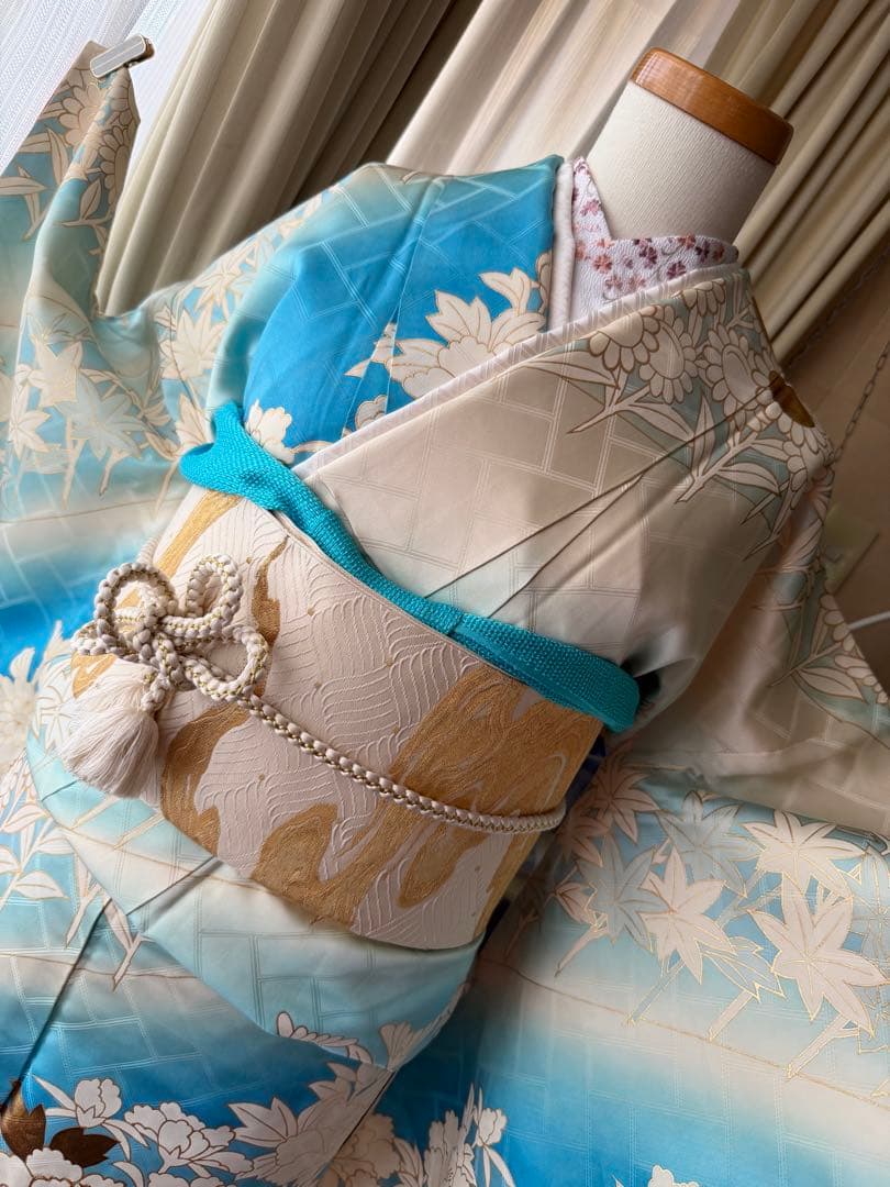 振袖フルセット アイボリー×ブルーグラデ 金箔金駒刺繍