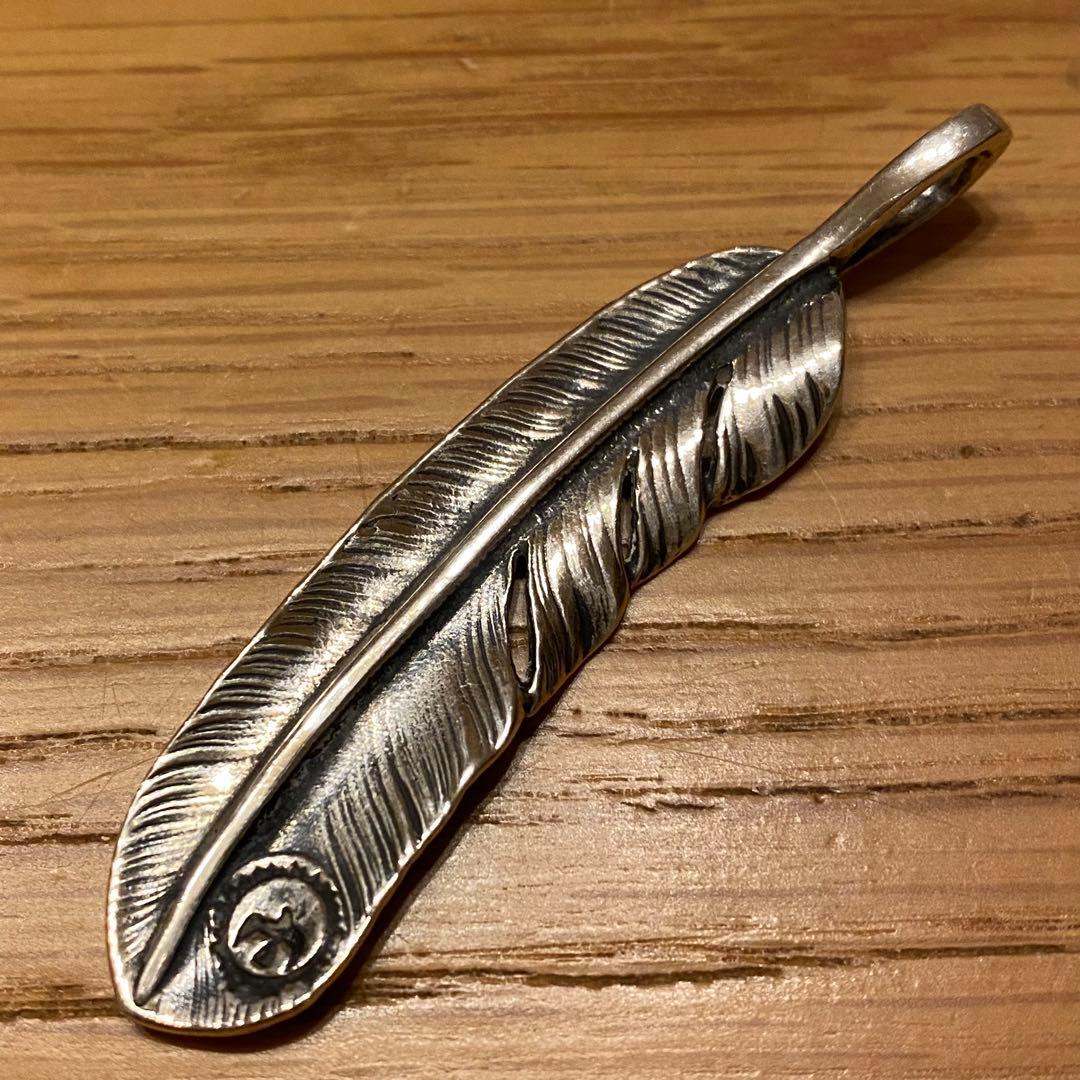 超*s様 Goro's ゴローズ現行　金メタルローズ付き特大フェザー