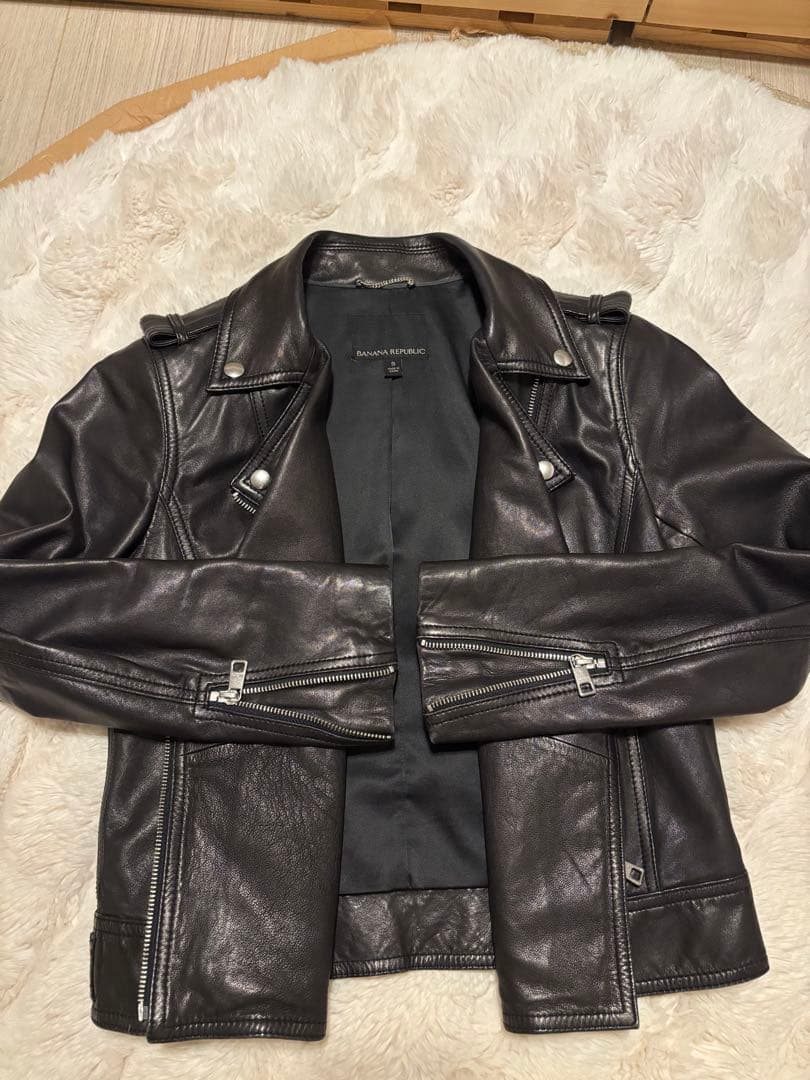 ブラック 美品　羊レザージャケット