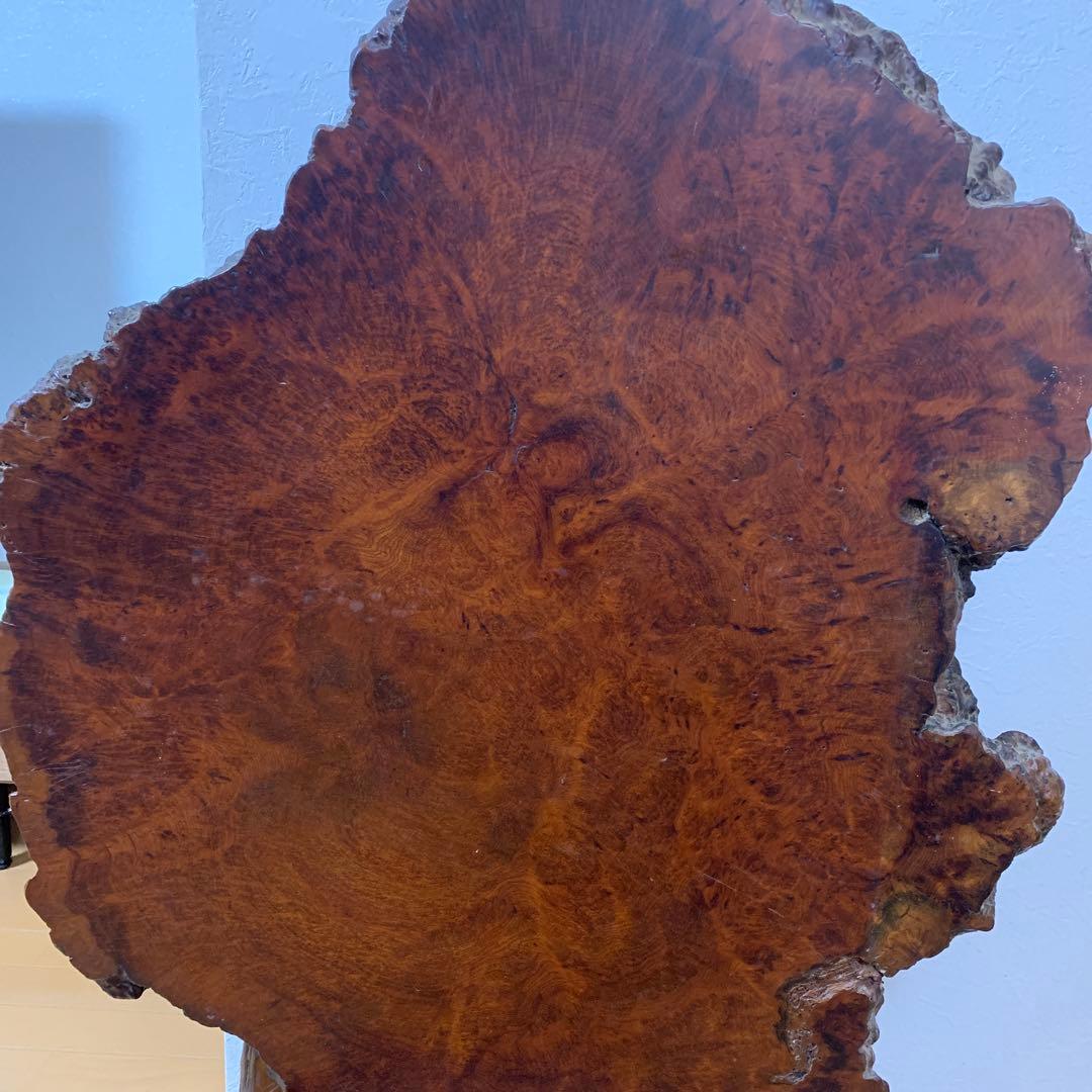 屋久杉の彫刻オブジェ