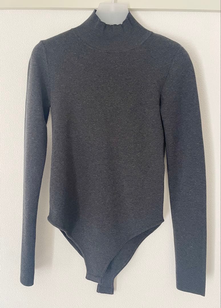 【新品】バックオープンニットボディスーツ
