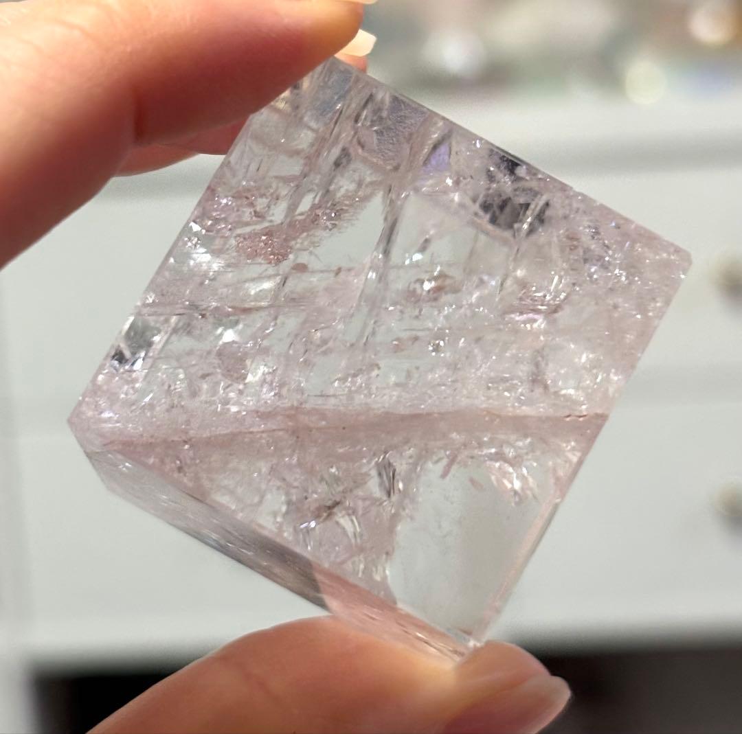 レア　高品質　ピンククォーツ　キューブ　ピンクアゼツライト