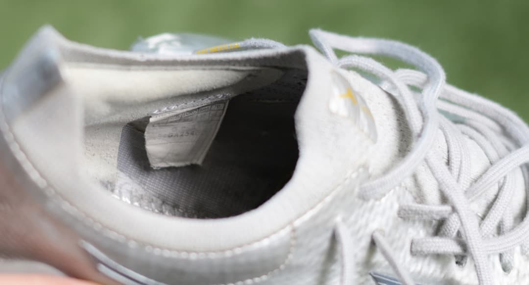 美品 モレリアネオIV β JAPAN P1GA254004ギャラクシーシルバー