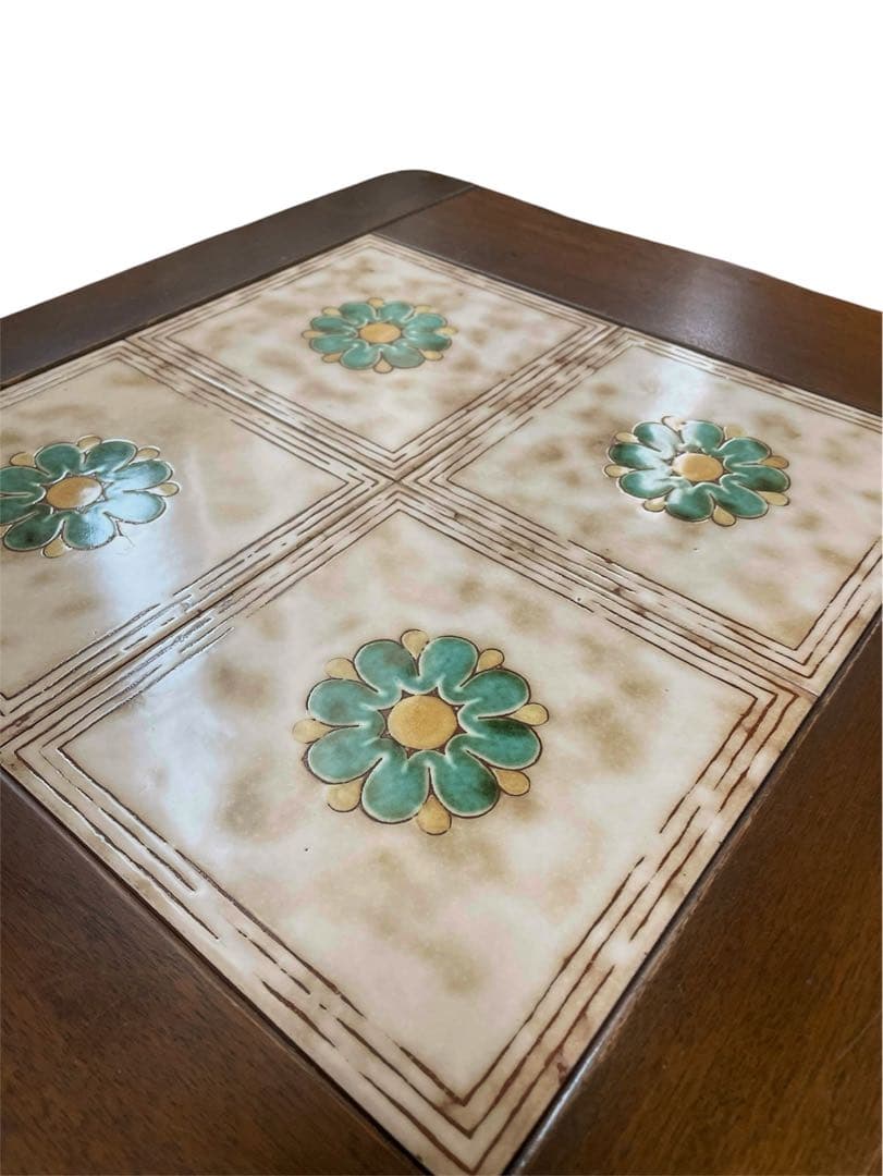 ヴィンテージ　タイルトップローテーブル