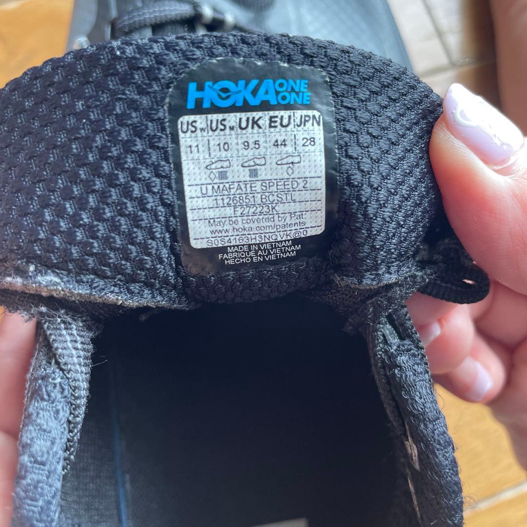 HOKA スニーカー　28センチ